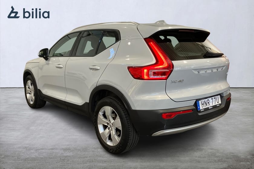 Bild 2 av Volvo XC40 D3 FWD Momentum Edition Induktiv laddn,smartphone Programbar bränslevärmare Parkeringskamera bak