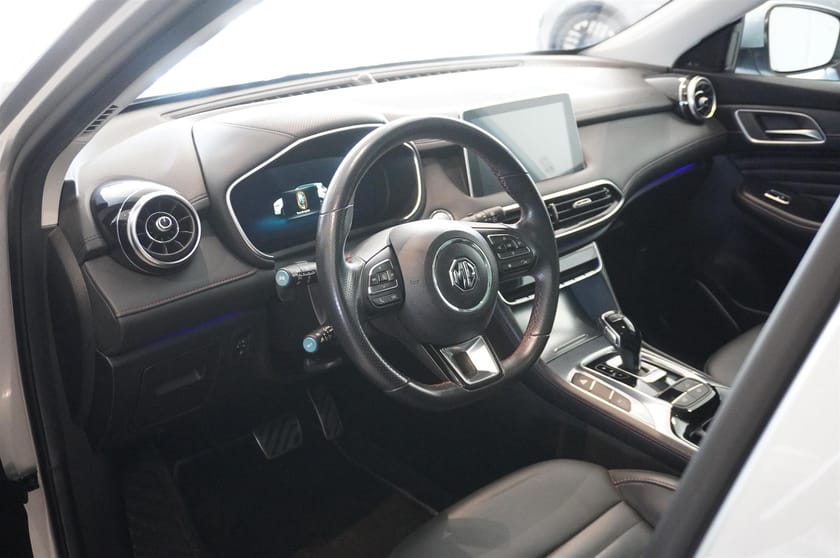 Bild 2 av MG EHS PHEV 1.5T Luxury Panorama