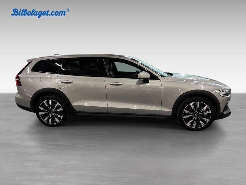 Bild 4 av Volvo V60 Cross Country B4 AWD Diesel Plus