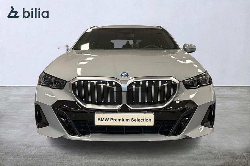 Bild 5 av BMW 530e xDrive Touring M-sport | Drag | H&K | Business Edition