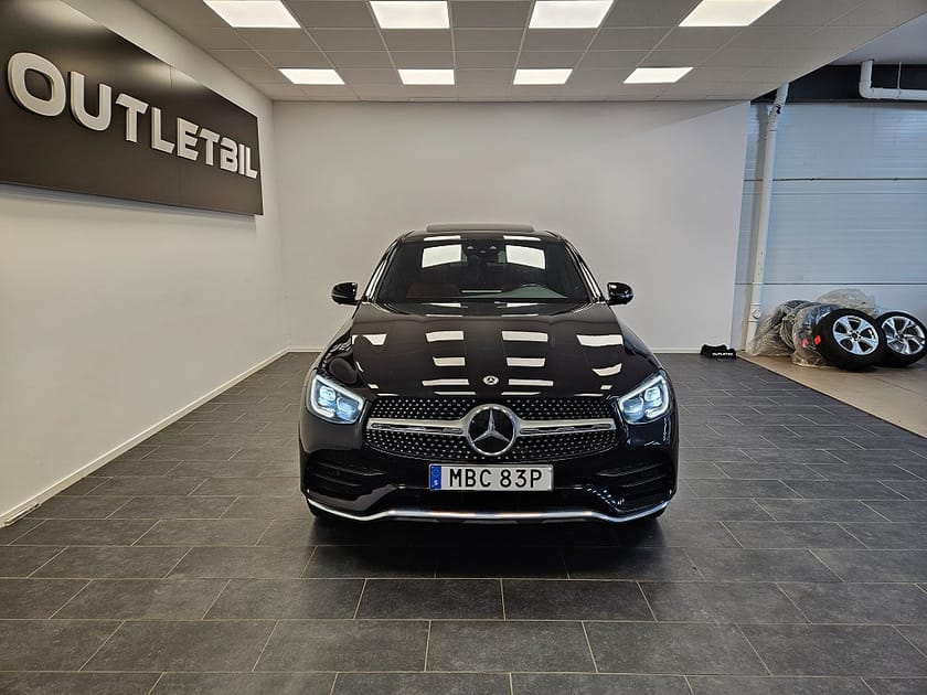 Bild 4 av Mercedes-Benz GLC 400 d Coupé 4MATIC AMG Cockpit Burmester Taklucka Drag