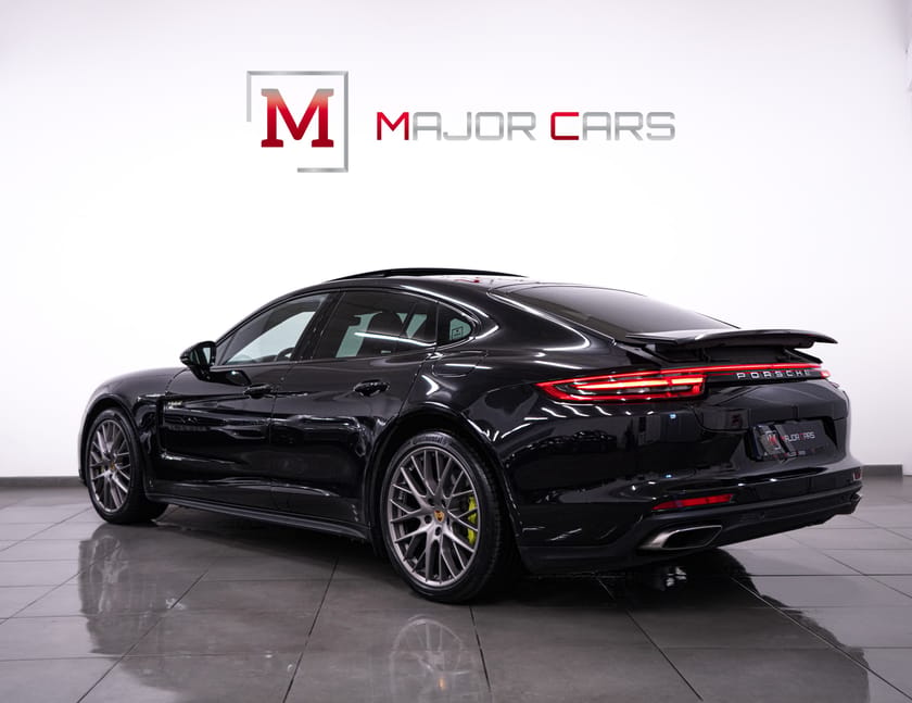 Bild 4 av Porsche Panamera 4 E-Hybrid MOMS Sport Chrono Pano BOSE PASM 14-Vägs