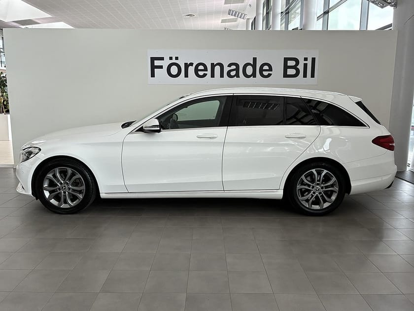 Bild 3 av Mercedes-Benz C 220 T d Avantgarde Automat Dragkrok 17" Carplay Park Assist