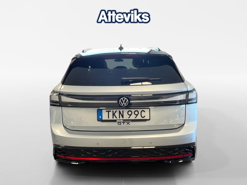 Bild 4 av Volkswagen ID.7 GTX Tourer 340hk *Elstolar/Vent.säten/360-kam*