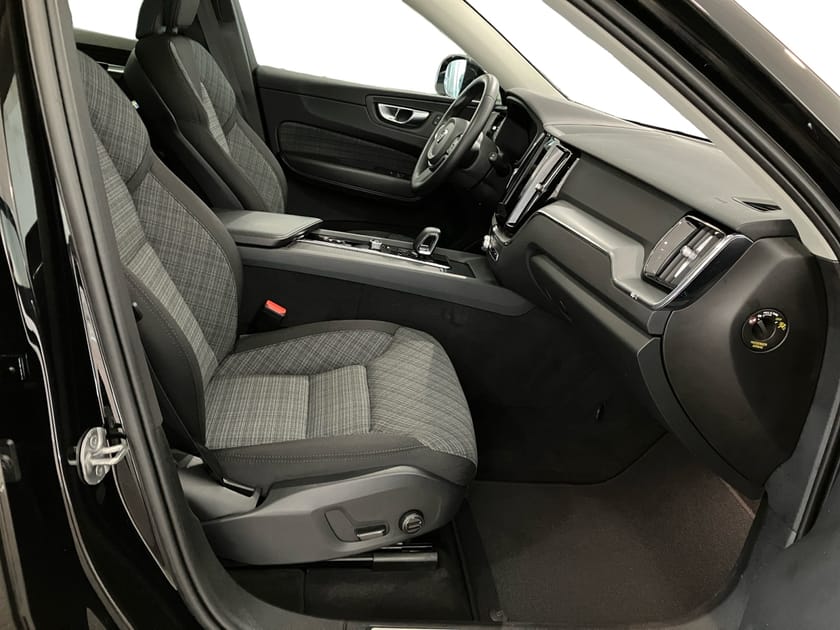 Bild 4 av Volvo XC60 Recharge T6 Core Edition