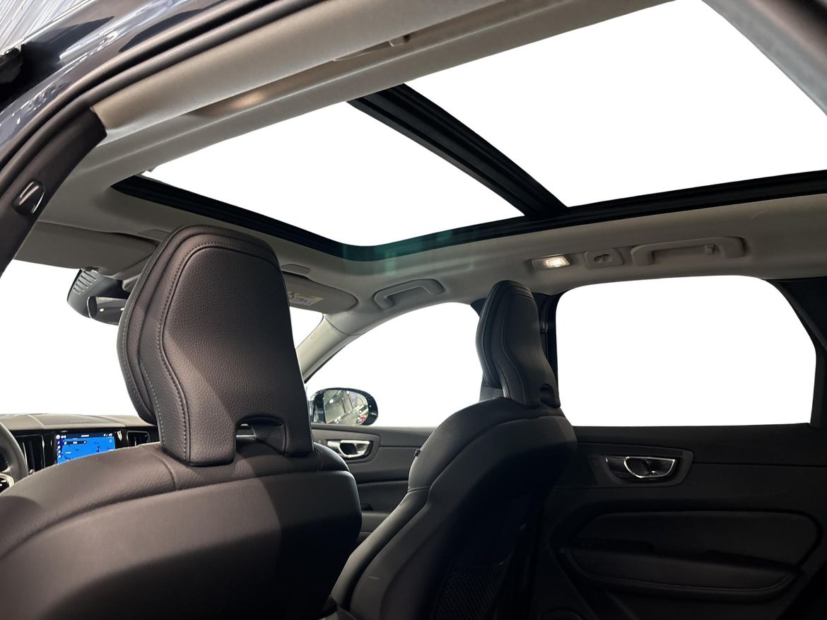 Volvo XC60 2025 - miniatyr 10