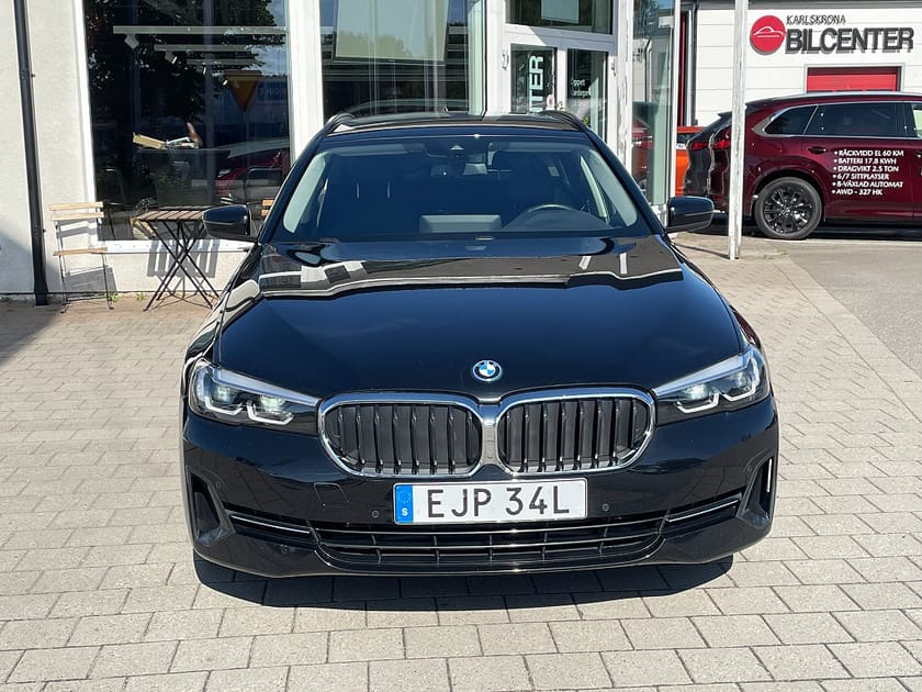 Bild 3 av BMW 530e Touring 292 hk G31 LCI ENDAST 3.785 mil SKINN