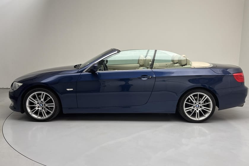 Bild 2 av BMW 325i Convertible Cabriolet E93 (218hk) Läder Dynamic Comfort