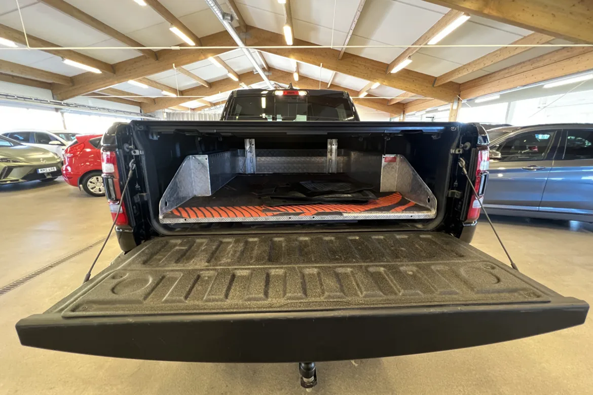 RAM 1500 Crew Cab