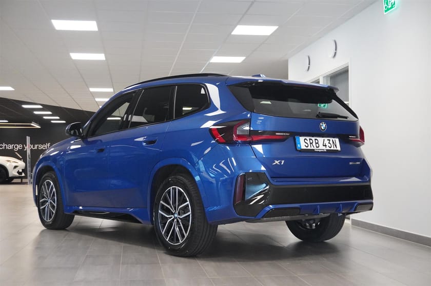 Bild 3 av BMW X1 sDrive18i M-Sport Premium DAP Drag