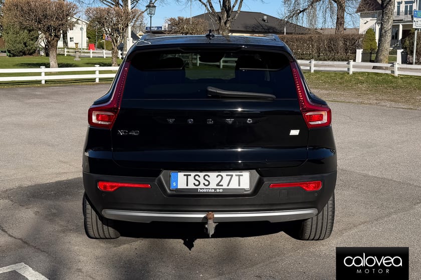 Bild 4 av Volvo XC40 T4 Recharge 211 hk Automat - Elinfällbar dragkrok, Harman Kardon