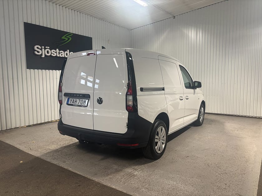 Bild 4 av Volkswagen Caddy Cargo 1.5 TSI Värmare Drag Kamera Carplay