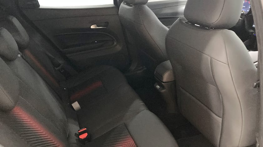 Bild 5 av Alfa Romeo Junior Ibrida Speciale 1.2T Hybrid Aut PL från 3195kr/mån