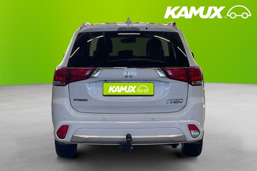 Bild 5 av Mitsubishi Outlander PHEV Drag Kamera Webasto 203hk