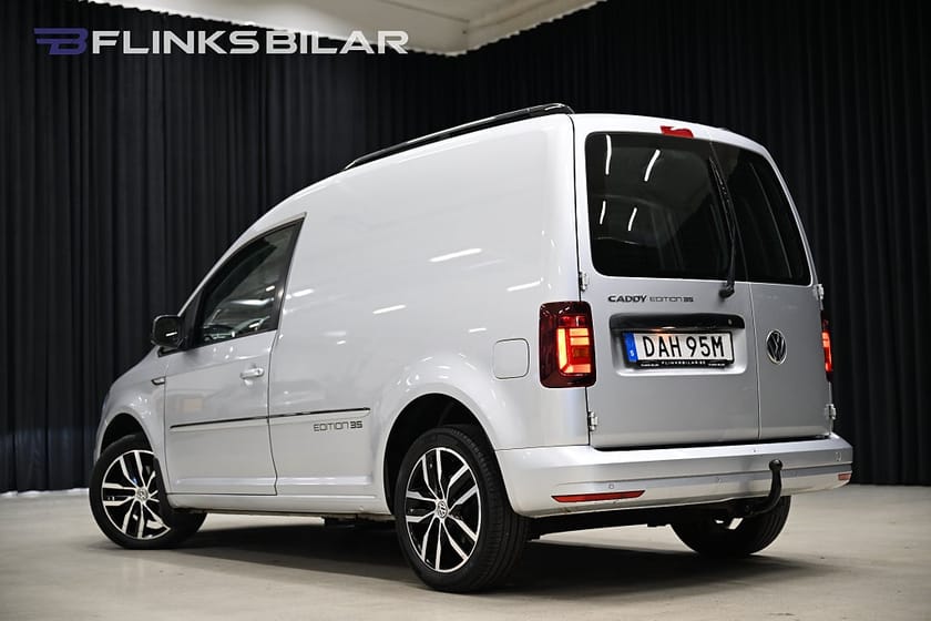 Bild 4 av Volkswagen Caddy Van DSG 102HK Edition35|Nedlackad|LED|Drag|Värmare|Leasbar