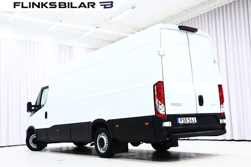 Bild 3 av Iveco Daily 35-140 Van 136HK XXL-Skåp L4|Automat|Drag|Webasto|Leasebar
