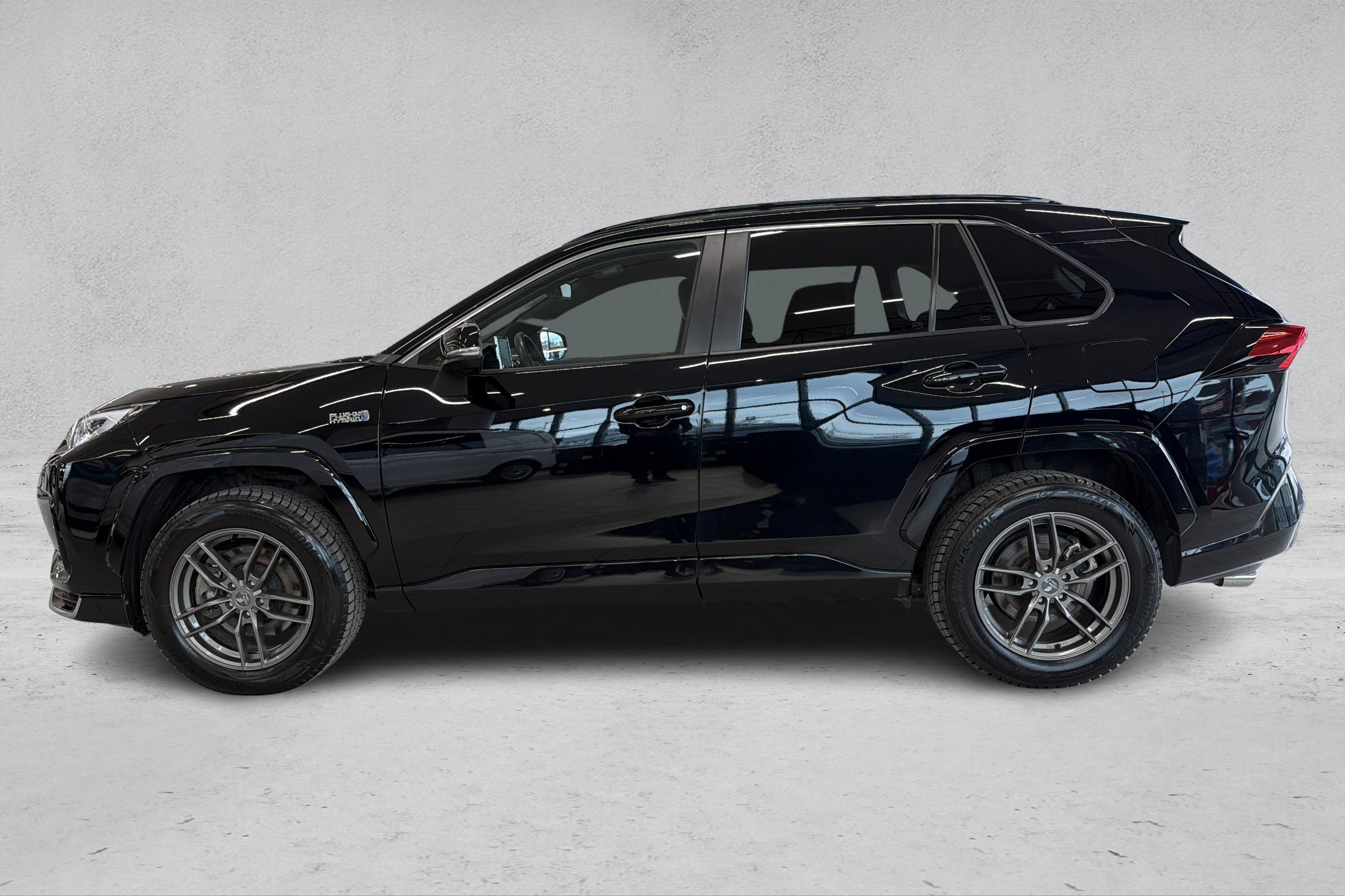 Thumnail bilde 1 av Suzuki Across Plug-in Hybrid