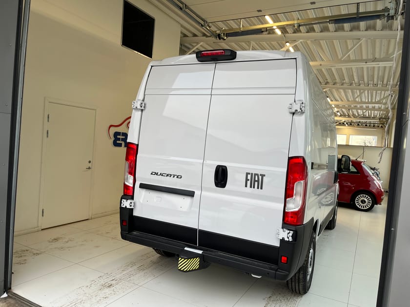 Bild 3 av Fiat Ducato Skåpbil 140 Hk Aut Nordic L2H2