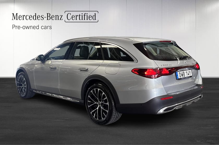 Bild 3 av Mercedes-Benz E 300 de 4MATIC All-Terrain | HYPERSCREEN | DRAG