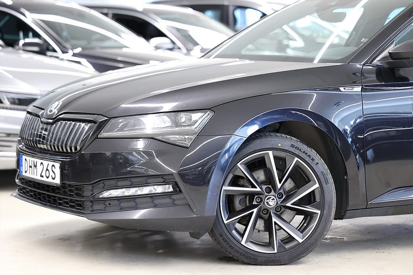 Bild 4 av Škoda Superb iV Kombi Skoda PHEV Sportline B-kamera Canton Drag