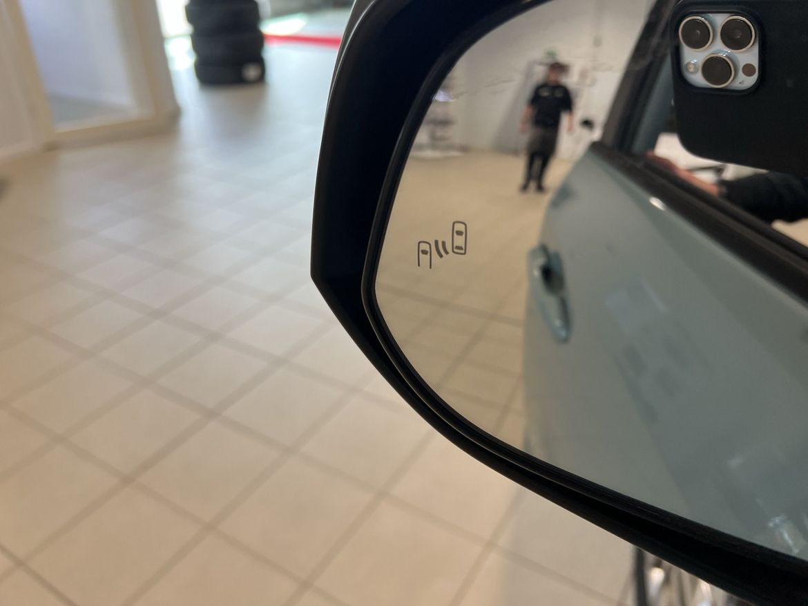 26 / 33