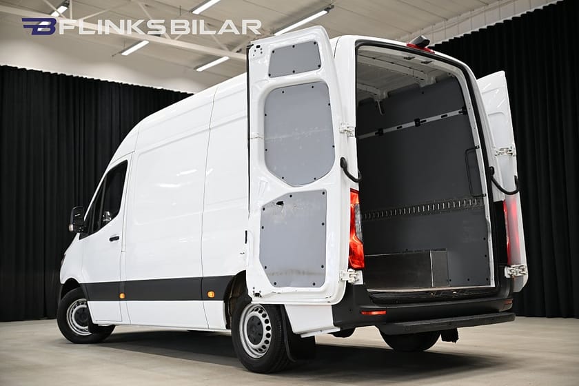 Bild 5 av Mercedes-Benz Sprinter 315 CDI RWD Skåpbil 150HK 9G Automat|Värmare|GPS|Backkamera|Leasbar