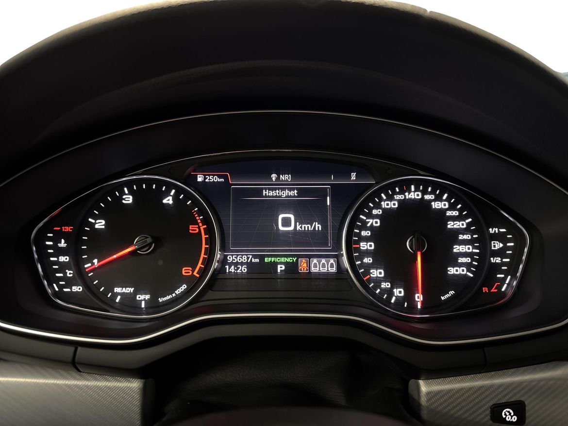 Audi A4 2019 - miniatyr 13