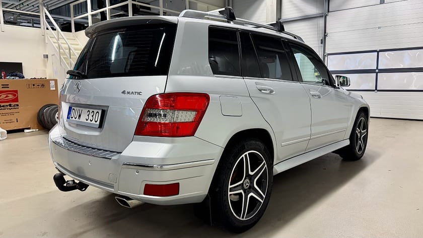 Bild 3 av Mercedes-Benz GLK 350 4MATIC Aut / Panorama / Navi / Drag