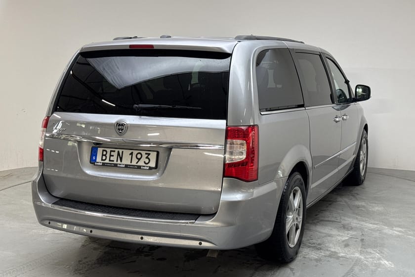 Bild 3 av Lancia Voyager 2.8 Multi-Jet (178hk)