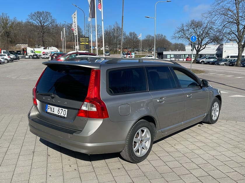 Bild 5 av Volvo V70 2.4D Geartronic Momentum 163 hk
