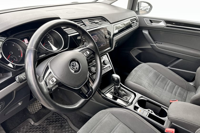 Bild 5 av Volkswagen Touran 7-seater 2.0 TDI DPF SCR DSG Sekventiell, 190hk