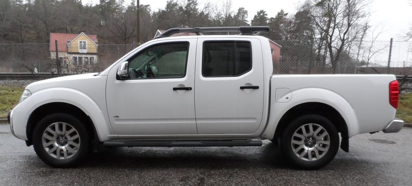 Bild 2 av Nissan Navara Dubbelhytt 3.0 dCi V6 4x4 Automat 231hk Nyservad