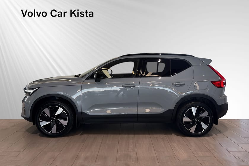 Bild 3 av Volvo EX40 Single Motor Extended Range R Plus Edt Drag 360Kam