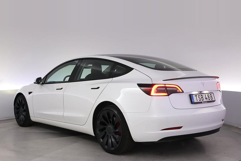 Bild 4 av Tesla Model 3 Performance AWD Refresh Autopilot Panorama