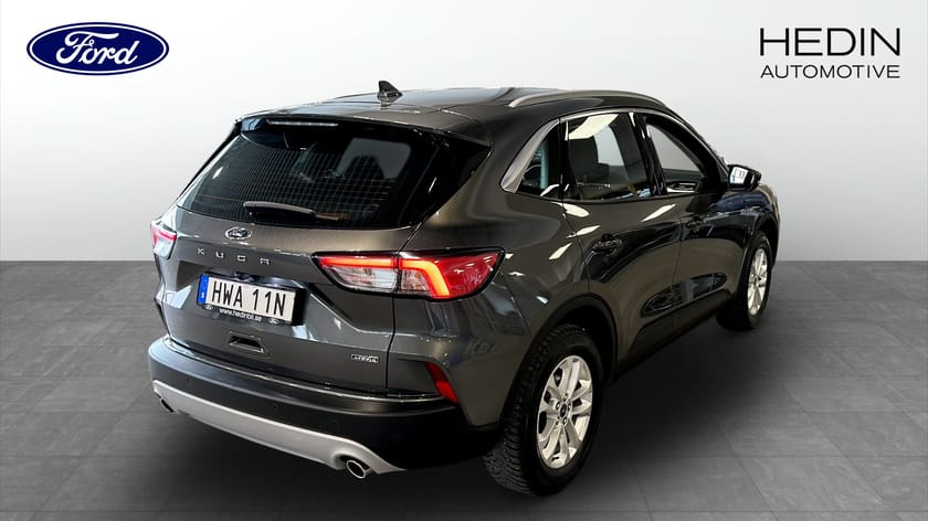 Bild 2 av Ford Kuga Plug-In Hybrid E-CVT, Titanium