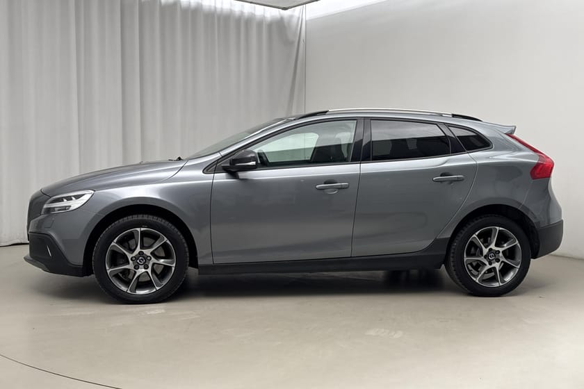 Bild 2 av Volvo V40 Cross Country D3 150hk Pro Edition Läder B-Kam