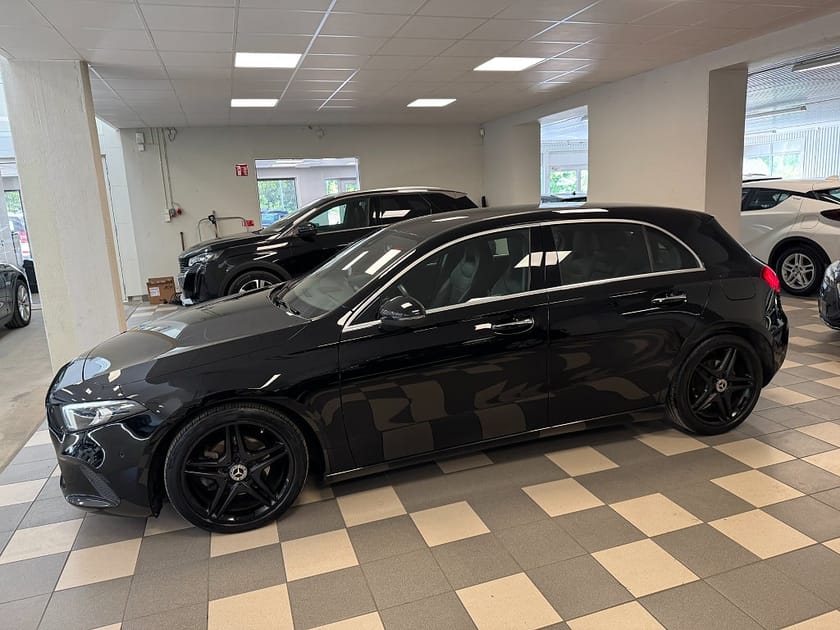 Bild 2 av Mercedes-Benz A 180 d 7G WideScreen Skinn Progressive Line Kamera Navi