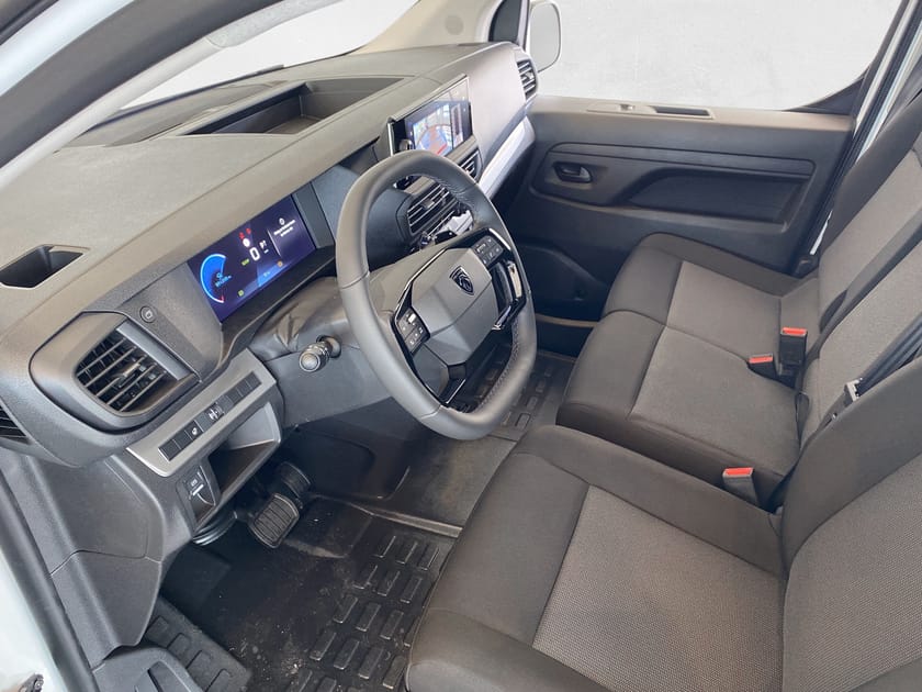Bild 2 av Peugeot Expert Plus 145HK Automat med Dubbla-skjutdörrar