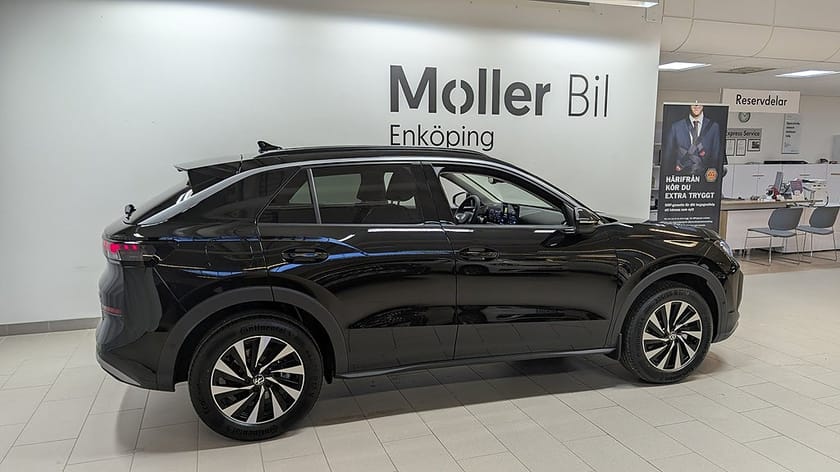 Bild 4 av Volkswagen T-Roc Life 1,5 eTSI 150Hk