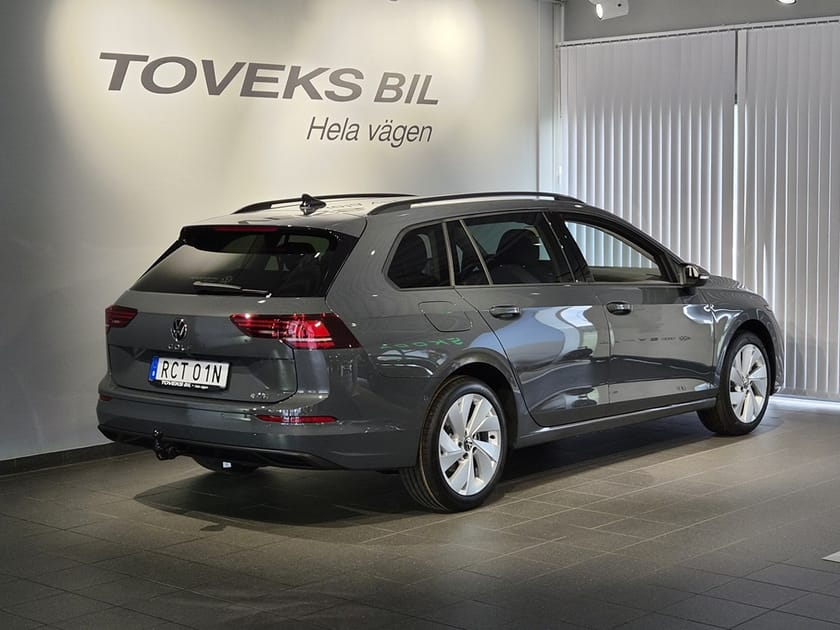 Bild 4 av Volkswagen Golf Sportscombi 1.5 eTSI 150hk |Drag|Backkamera