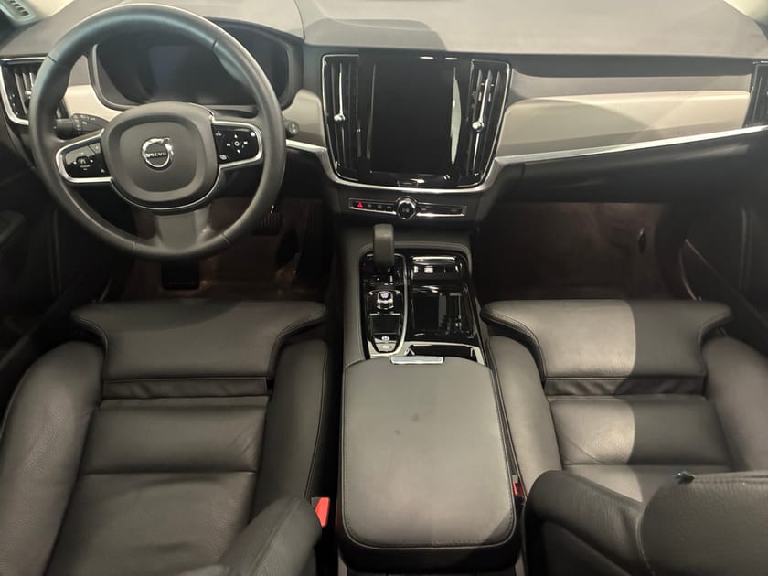 Bild 5 av Volvo V90 Recharge T6 Plus Dark