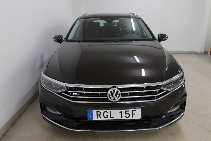 Bild 2 av Volkswagen Passat Sportscombi SC 2.0 TDI R-line 4Motion GT Värmare Drag IQ-Light MOMS