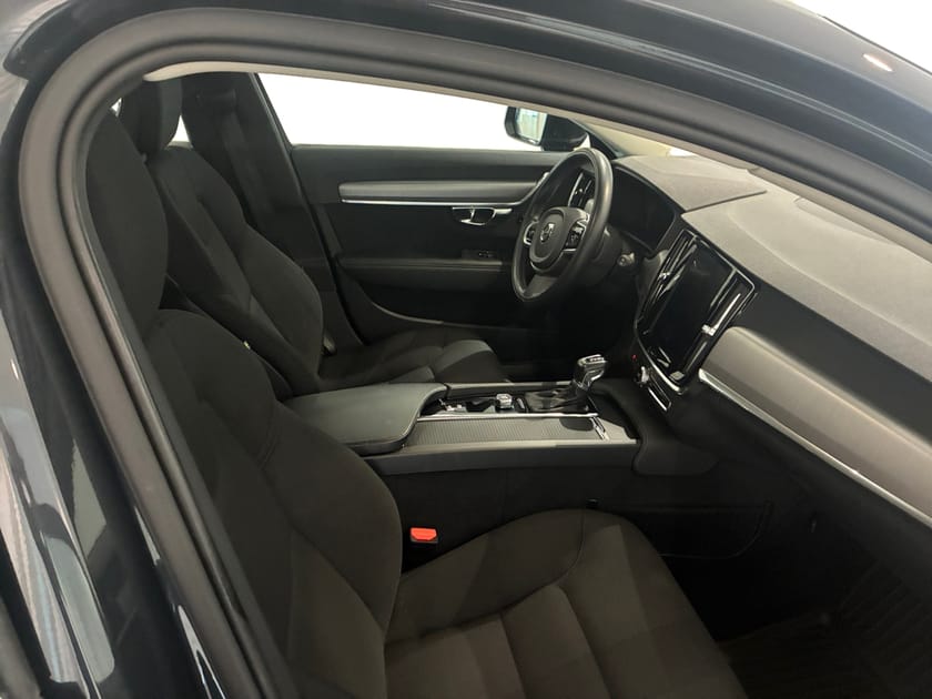 Bild 4 av Volvo V90 D4 Momentum SE