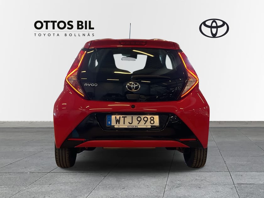 Bild 5 av Toyota Aygo 5-dörrar 1.0 VVT-i x-shift, 72hk - X-play / V-hjul