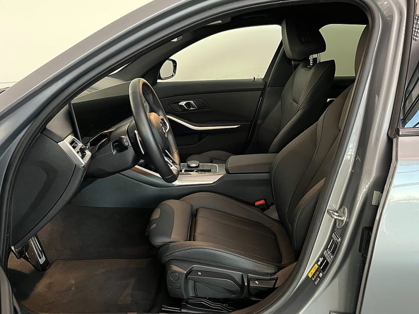 Bild 5 av BMW 330e xDrive Touring M Sport Pro Rattvärme Dragkrok Park Assist