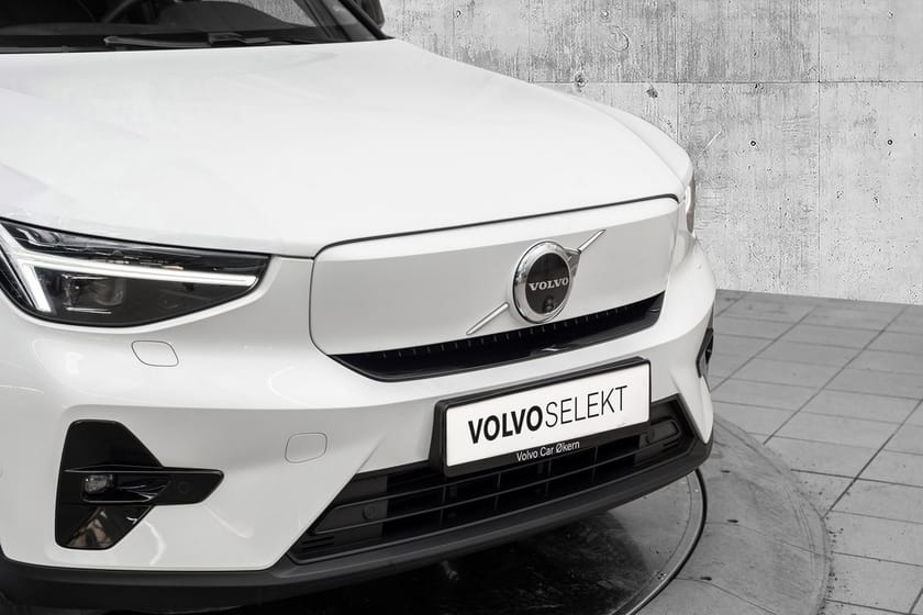 Bilde 2 av Volvo EX40 Twin Motor Performance Ultra Pixel-LED Hengerfeste H/K