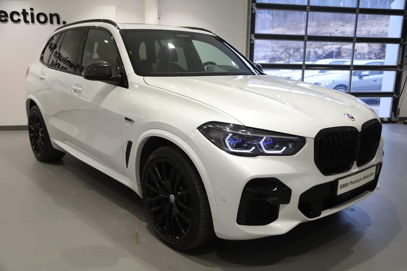 Bild 2 av BMW X5 xDrive45e iPerformance 45e / Bowers / Panorama / Massage