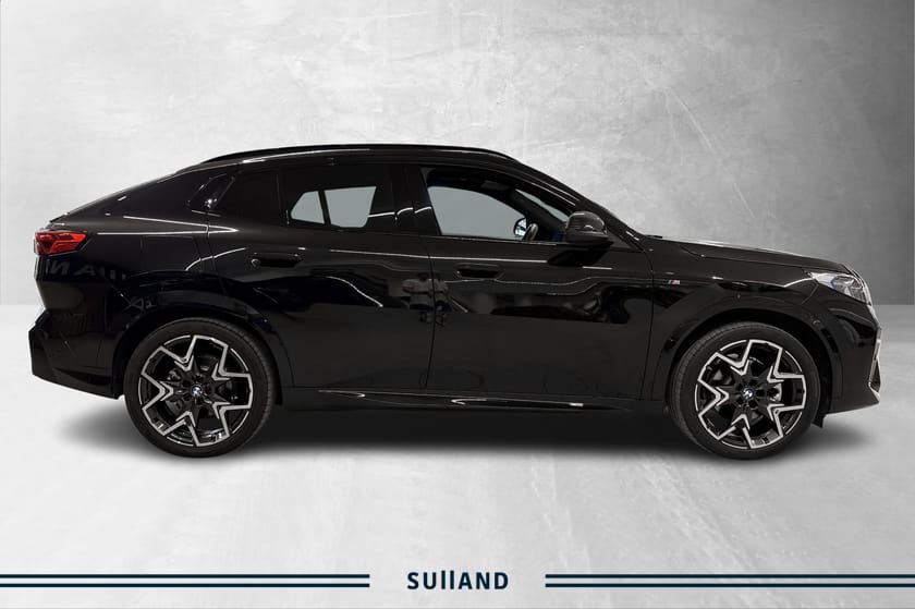 Bilde 4 av BMW iX2 xDrive30 ///M Sport/Head-Up/El.Sportseter/Panorama/HarmanK/Krok
