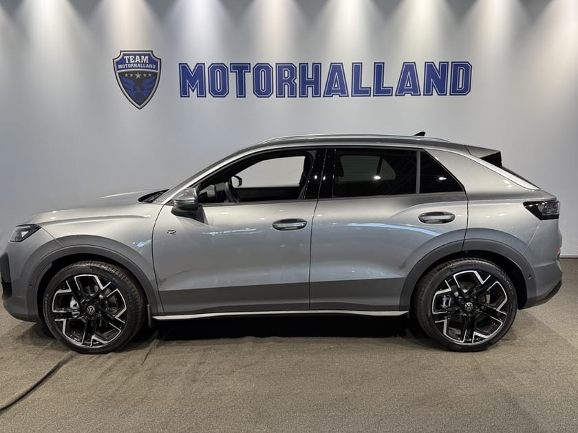 Bild 1 av Volkswagen T-Roc R-LINE eTSI 150HK / DRAG / BACKKAMERA