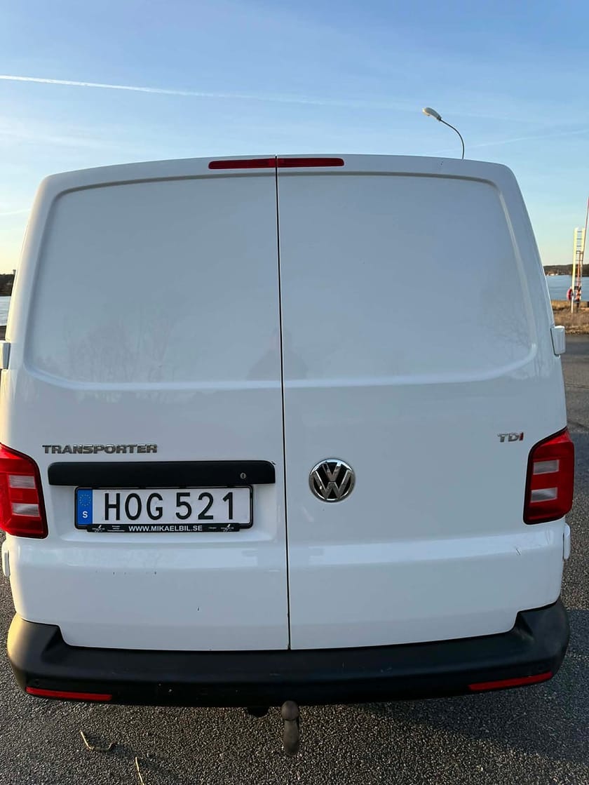Bild 5 av Volkswagen Transporter T30 2.0 TDI L2 Lång Aut Drag Värmare